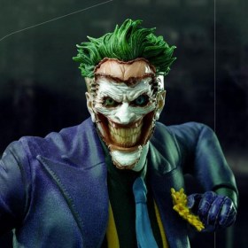 The Joker DC Comics Deluxe Art 1/10 Scale Statue by Iron Studios